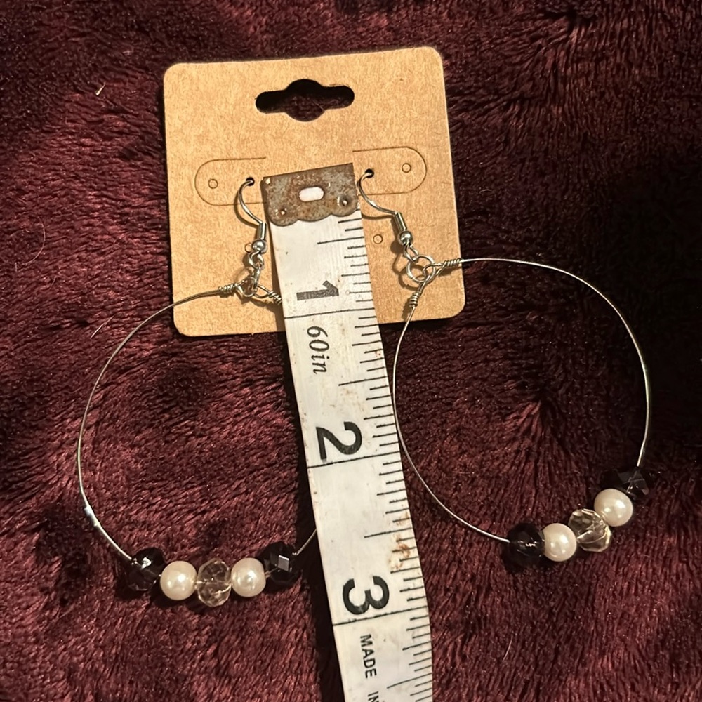 Handmade earrings. - Picture 2 of 2